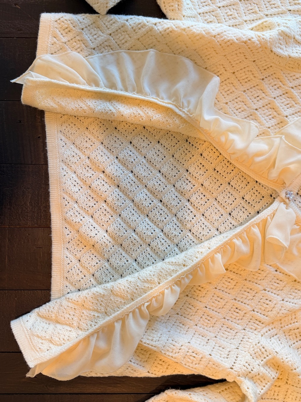 ALTAR’D STATE Cream Ruffle Front Knit Sweater Women's Medium - Picture 4 of 8